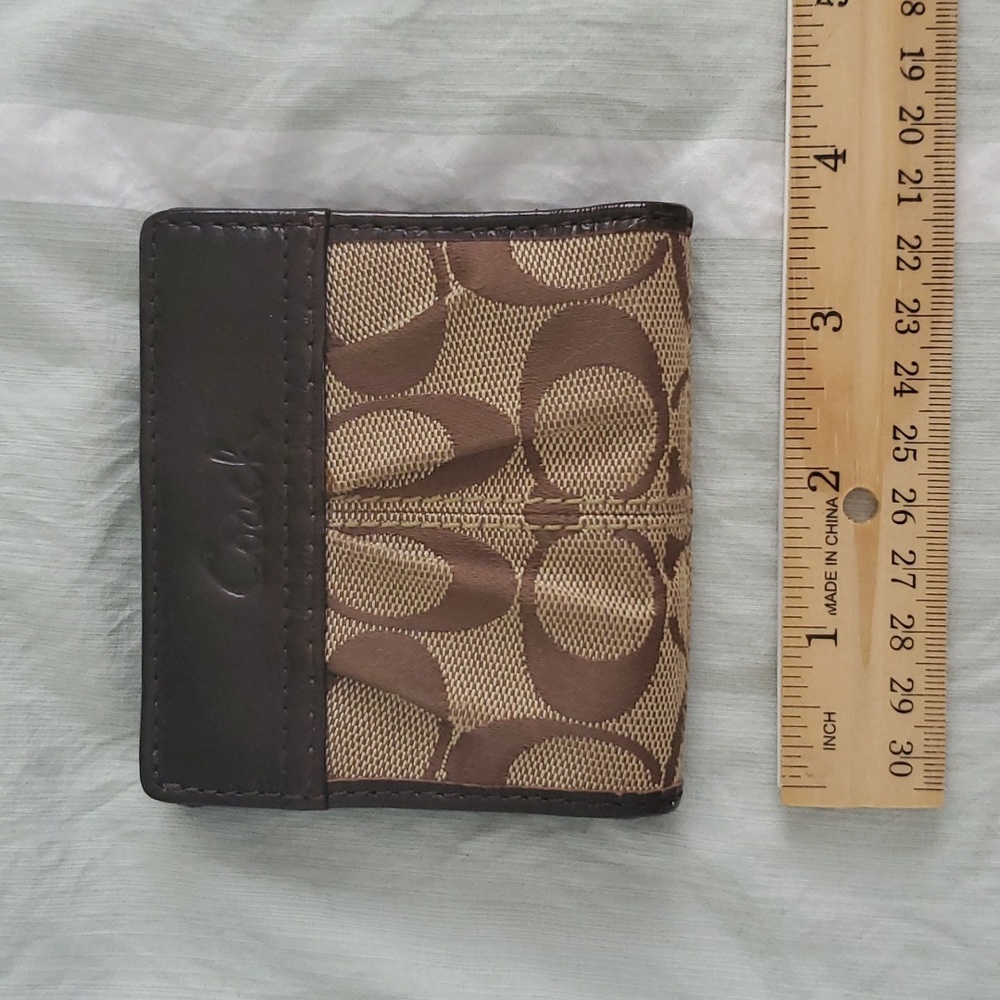 Coach Small Classic Fold Wallet - Picture 8 of 11
